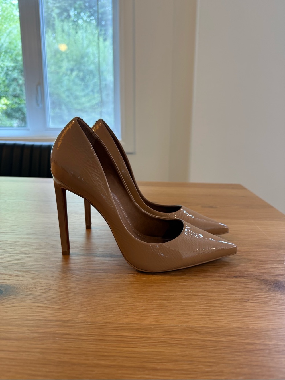L'INTERVALLE Patent Pointed-Toe Stiletto Pumps in Taupe